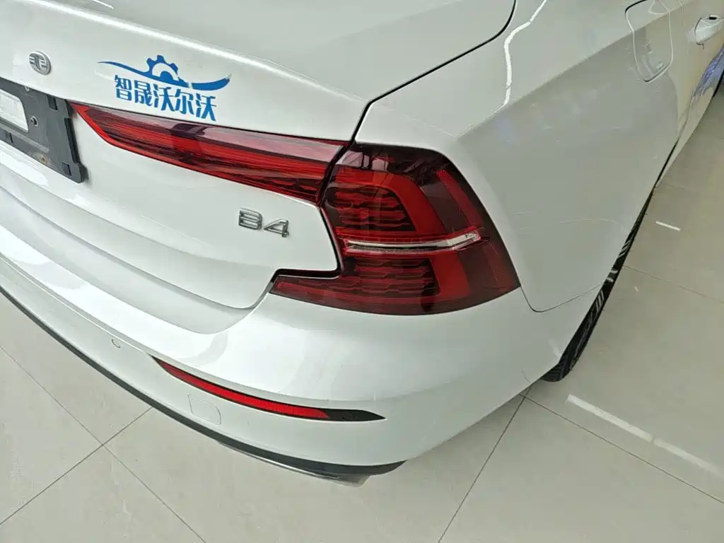 Volvo S60 — миниатюра 8