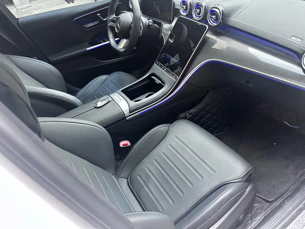 Mercedes-Benz C-Class — миниатюра 7