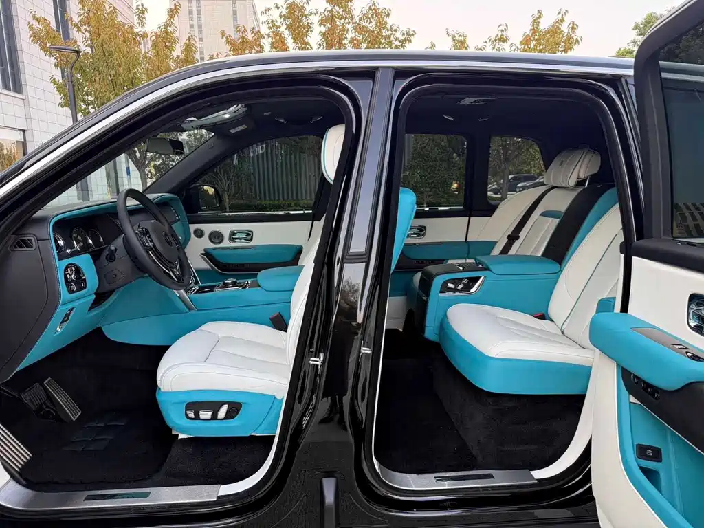 ROLLS-ROYCE CULLINAN