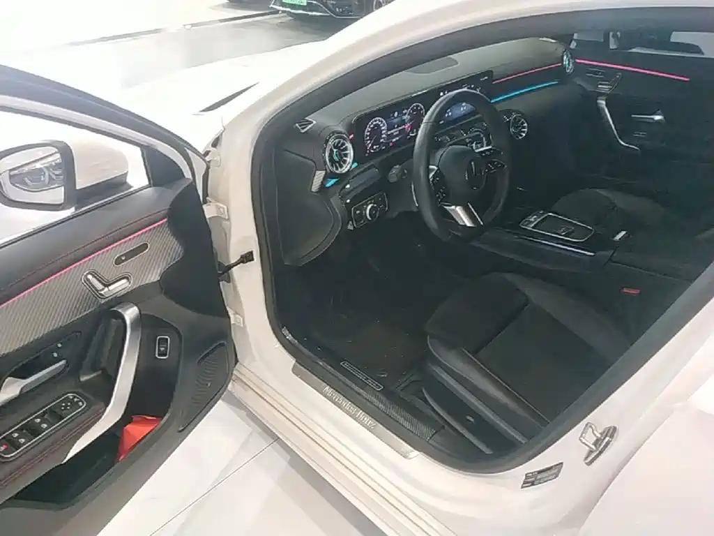 Mercedes-Benz A-Class — миниатюра 16