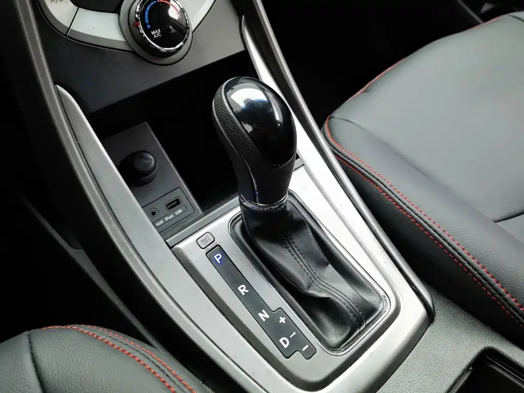 Hyundai Elantra Langdong — миниатюра 13