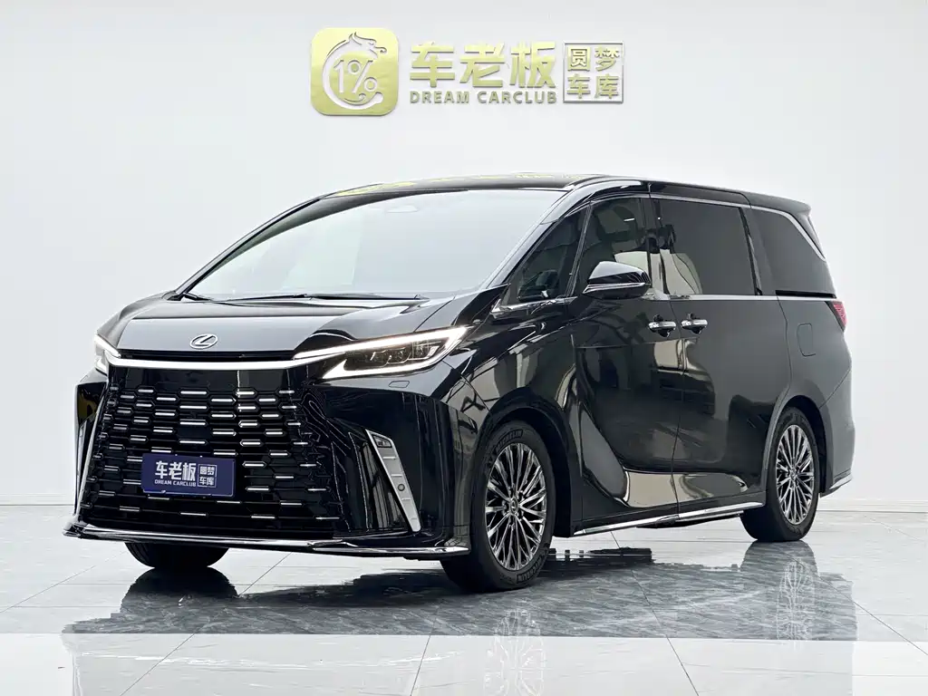 Lexus LM