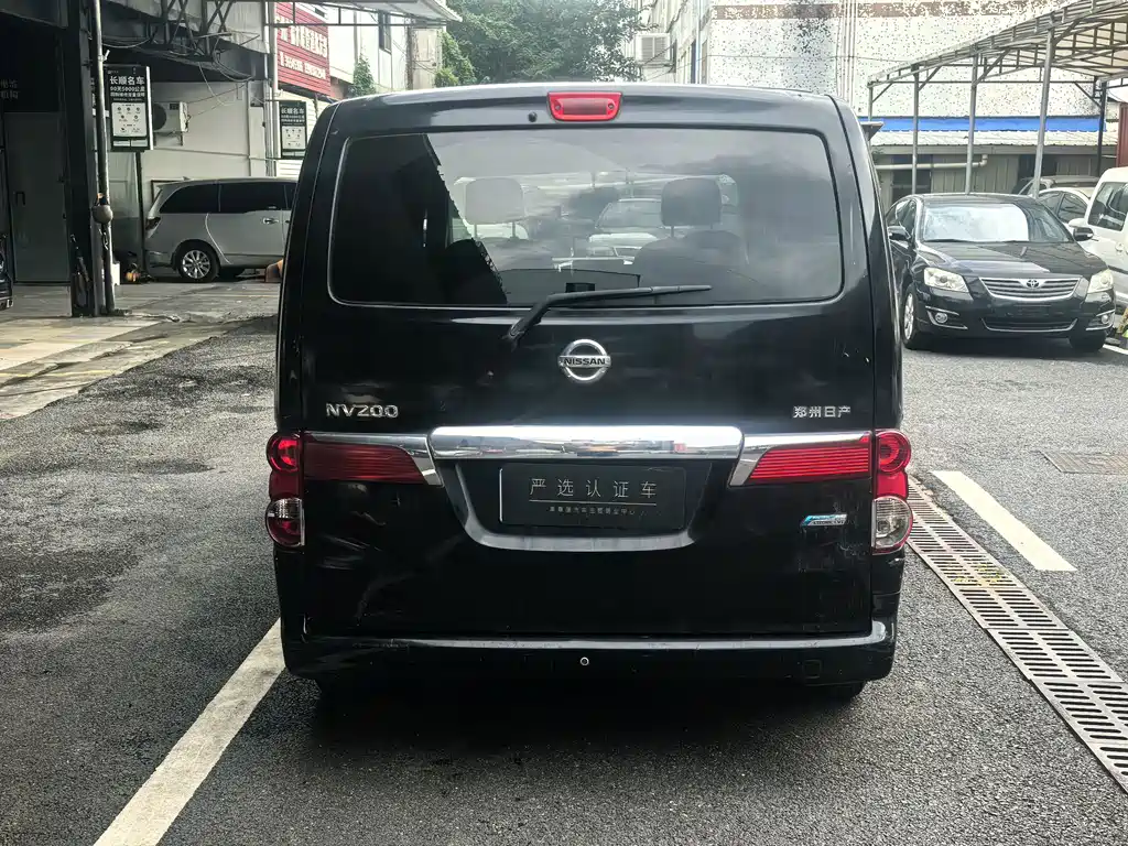 Nissan NV200 — миниатюра 4