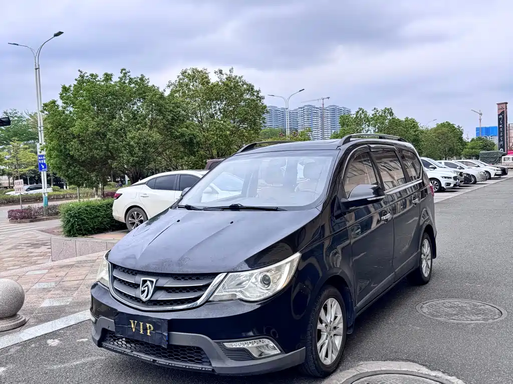 Baojun 730 2014