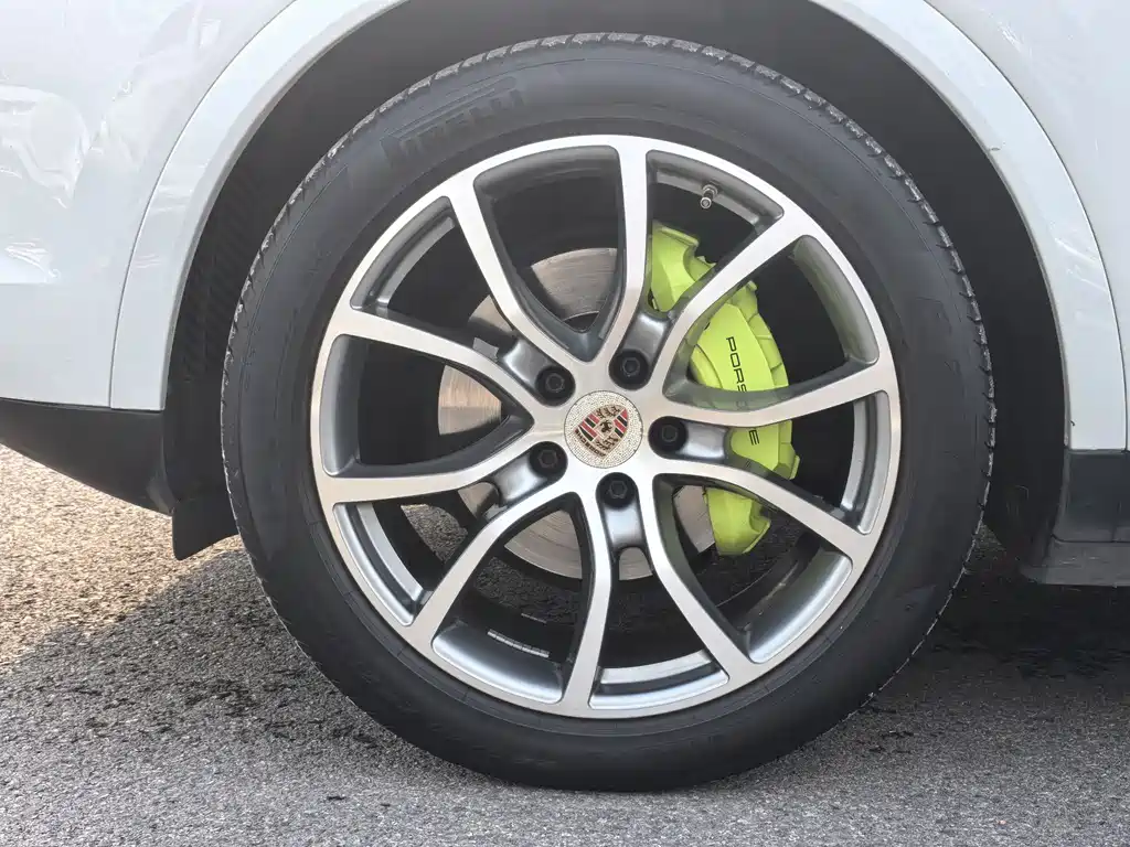 PORSCHE CAYENNE NEW ENERGY