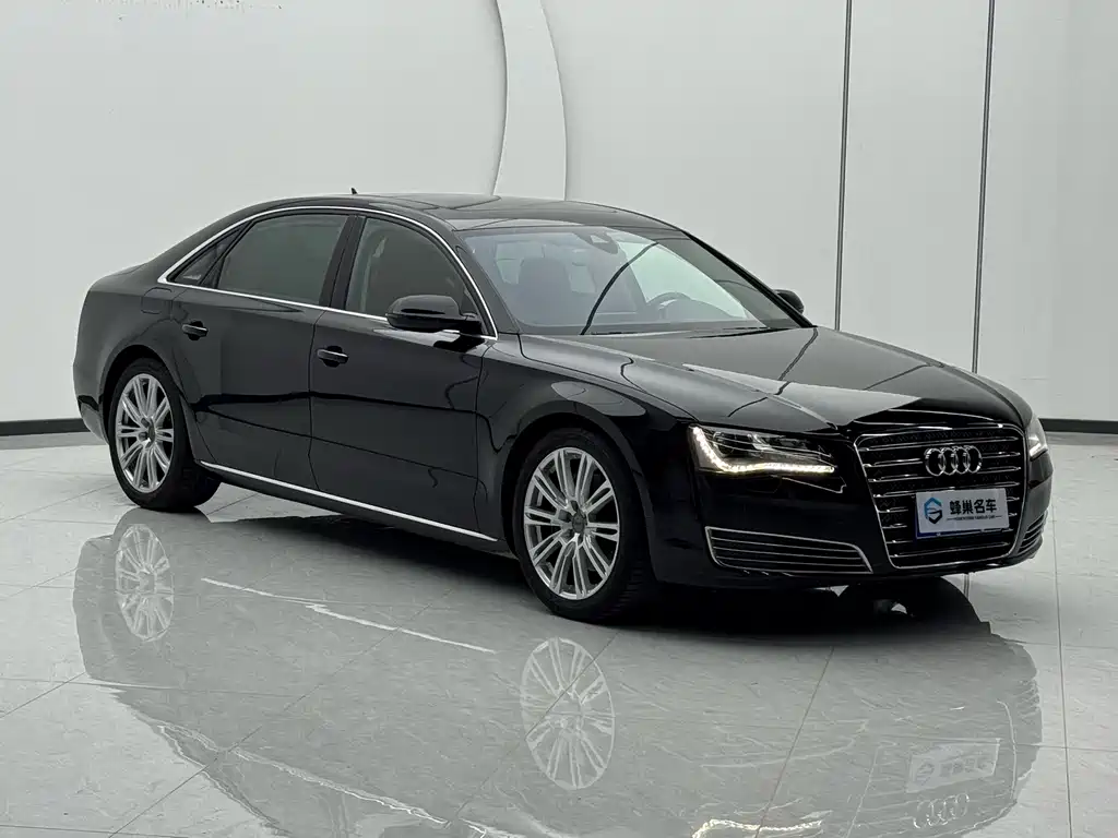 Audi A8 — миниатюра 2