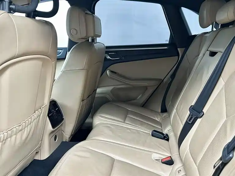 Porsche Macan — миниатюра 15