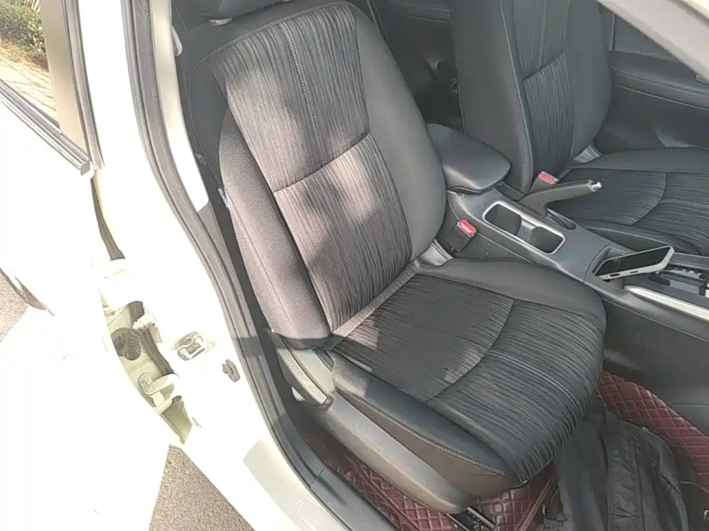 Nissan Sylphy — миниатюра 25