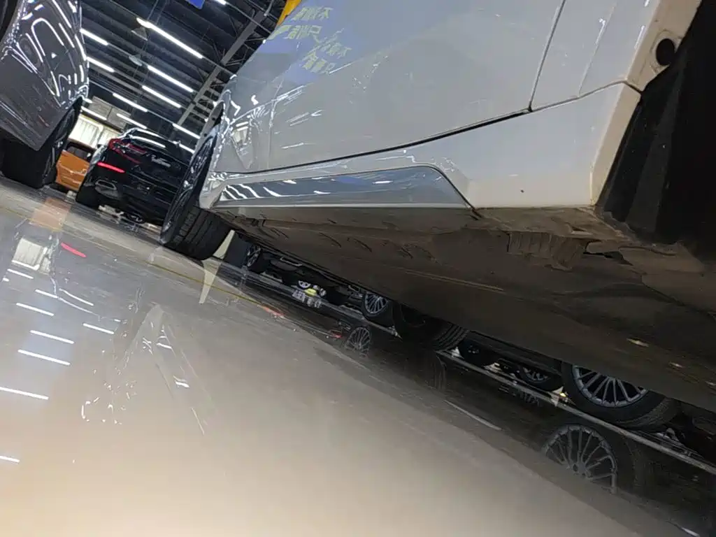 BMW iX1 — миниатюра 21