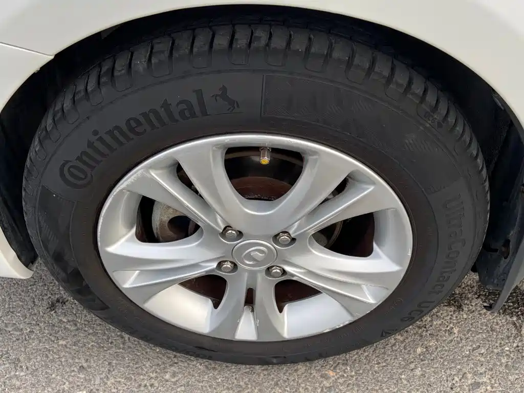 Great Wall Great Wall C30 — миниатюра 17