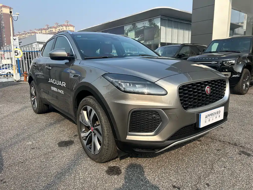 JAGUAR E PACE