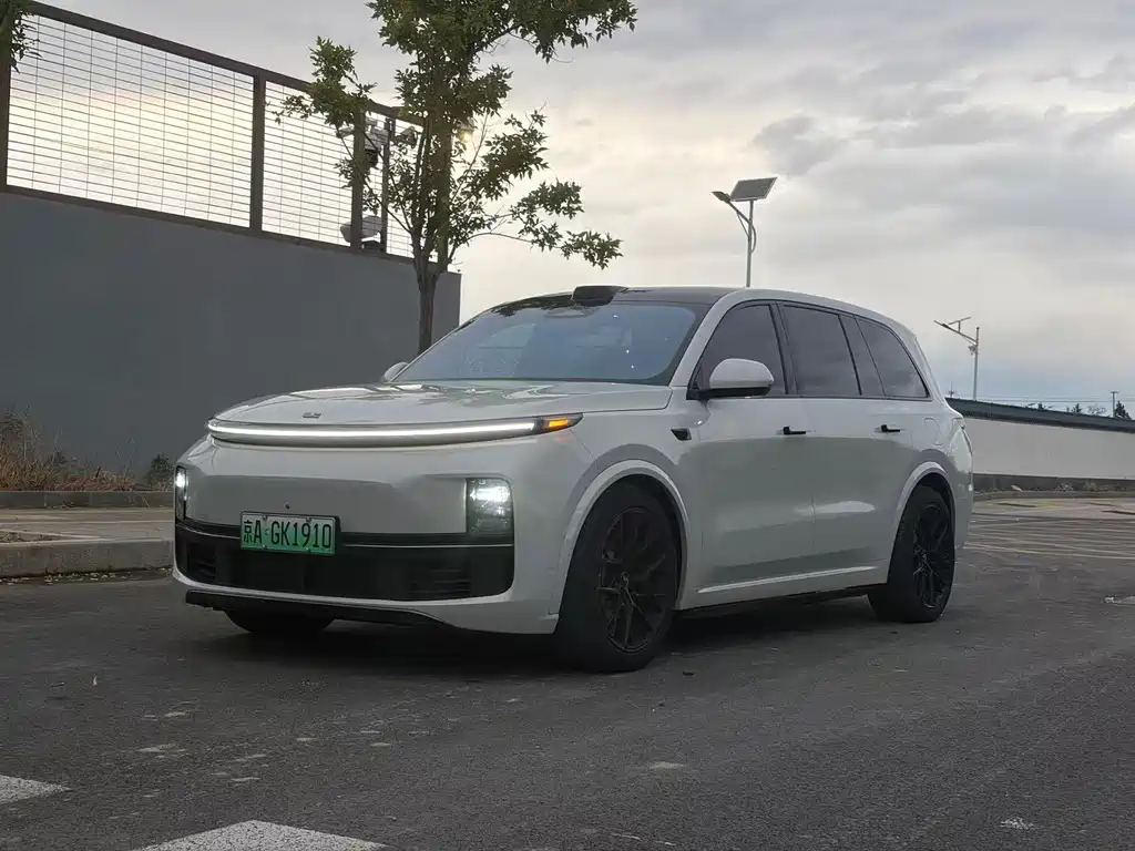 Li Auto L9