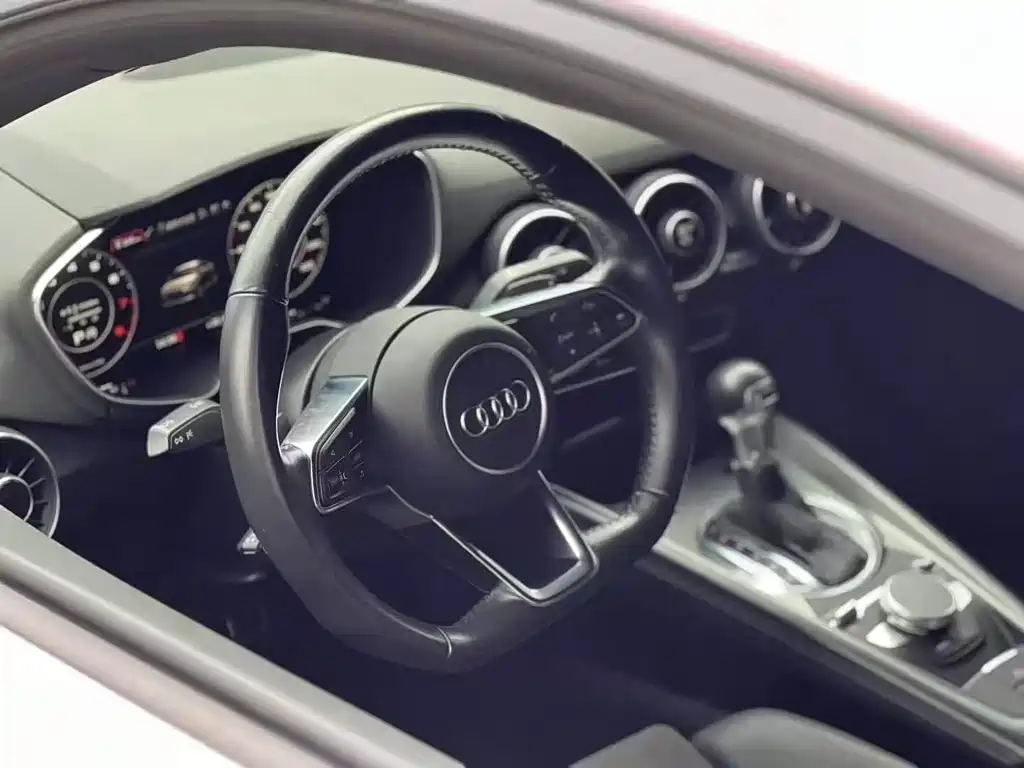 Audi TT — миниатюра 14