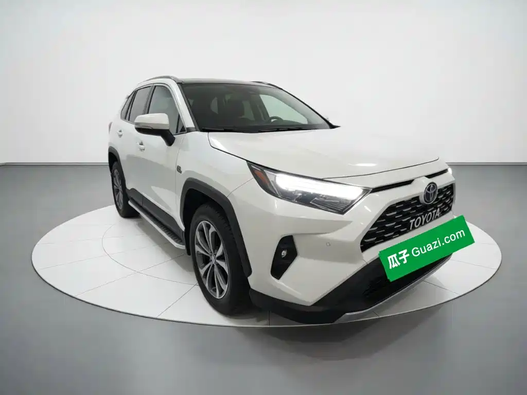 Toyota RAV4 — миниатюра 3