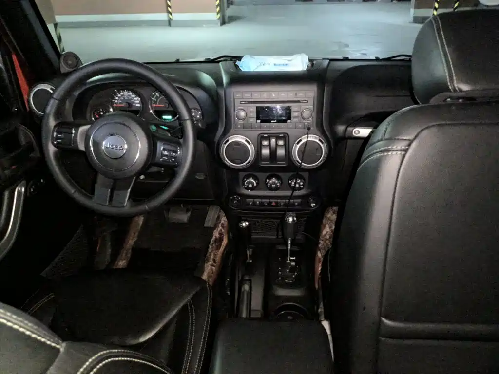 Jeep Wrangler — миниатюра 10