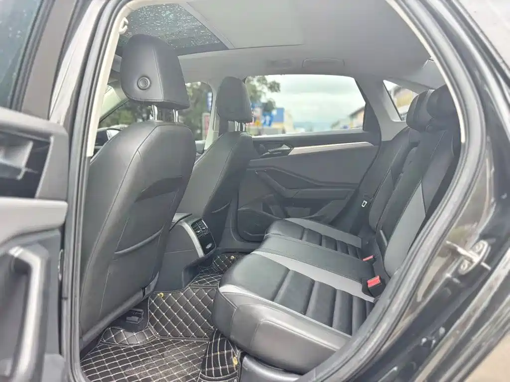 Volkswagen Sagitar — миниатюра 17