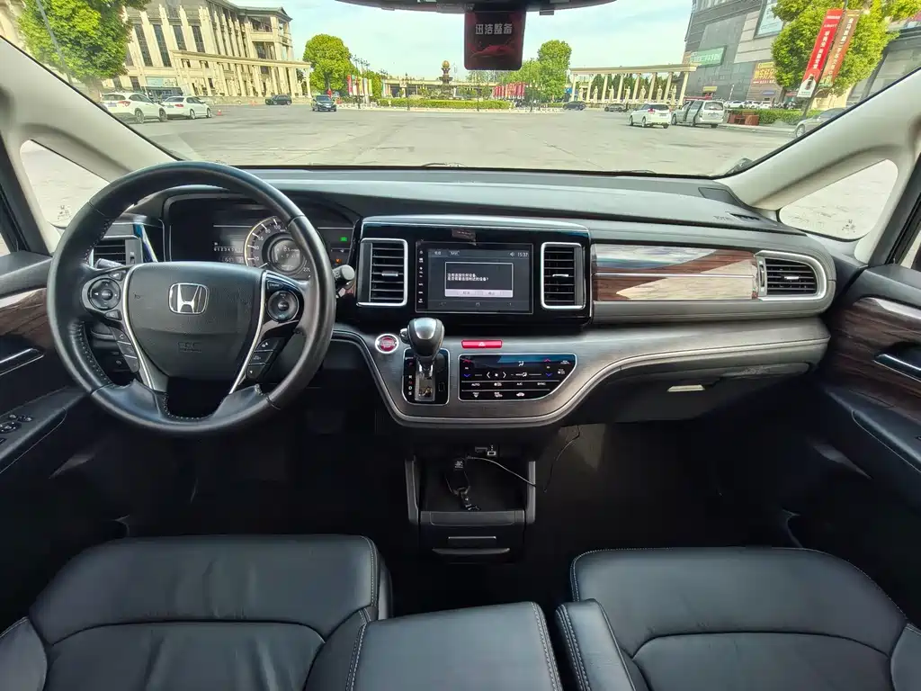Honda Elysion — миниатюра 5