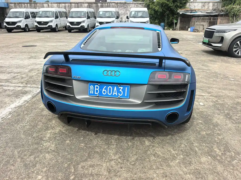 Audi R8 — миниатюра 8