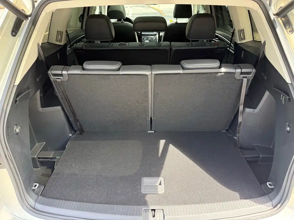 Volkswagen Teramont — миниатюра 20