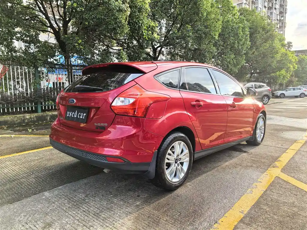 Ford Focus 2012 1.6L AT Comfort
