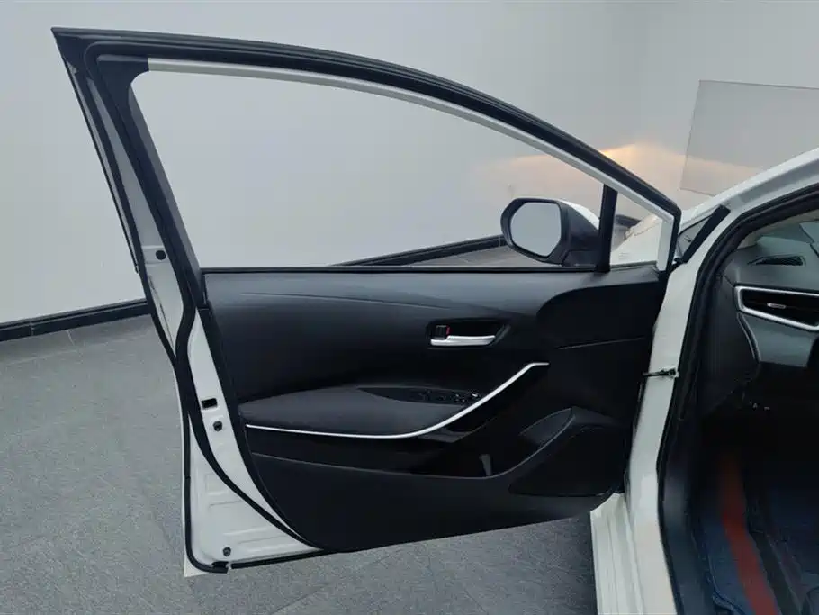 Toyota Corolla 2021 1.8L E-CVT Elite