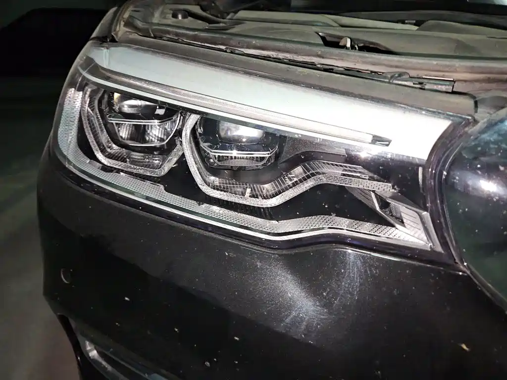 BMW 5 Series — миниатюра 7