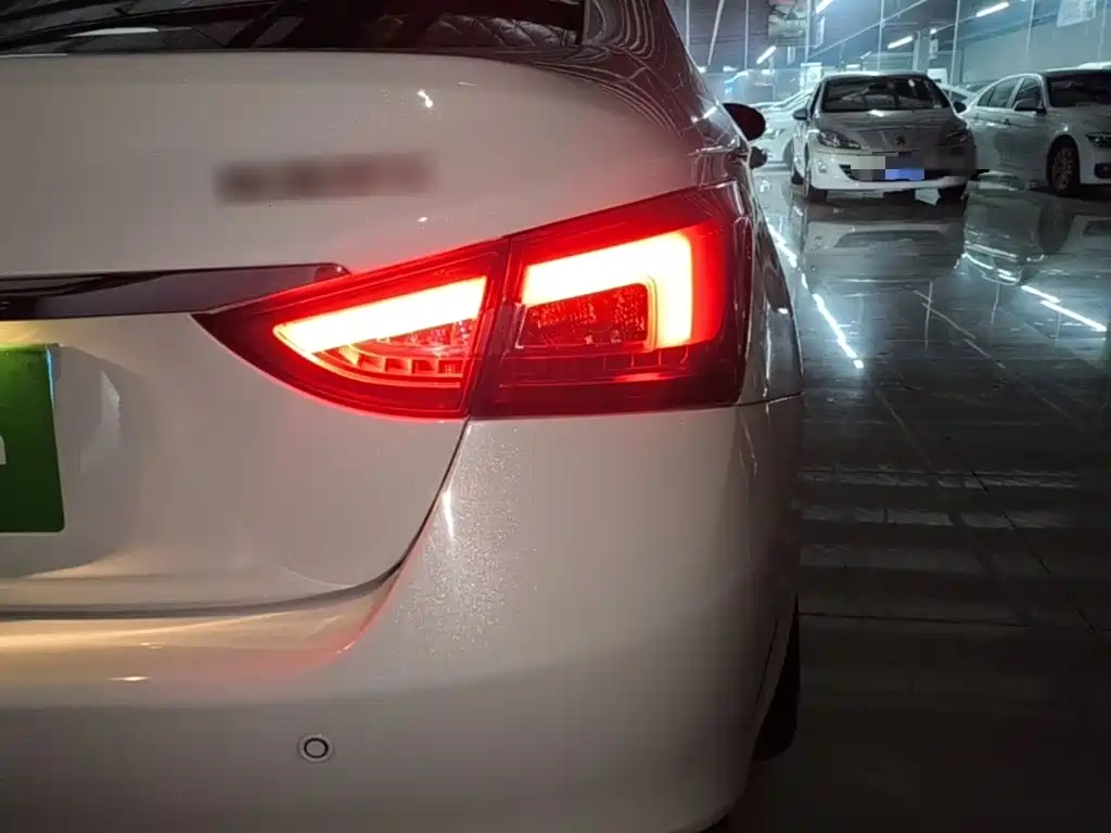 Chery Arrizo 5 — миниатюра 8
