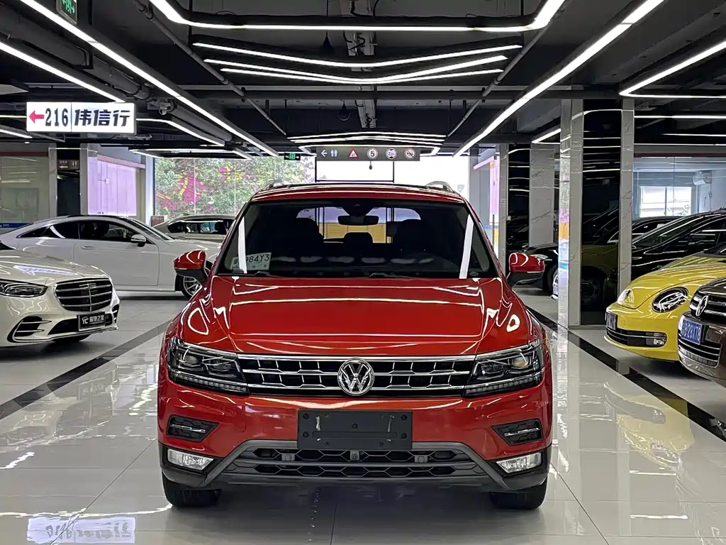 Volkswagen Tiguan L — миниатюра 2