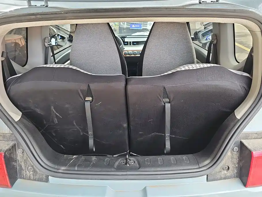 Wuling MINIEV — миниатюра 4