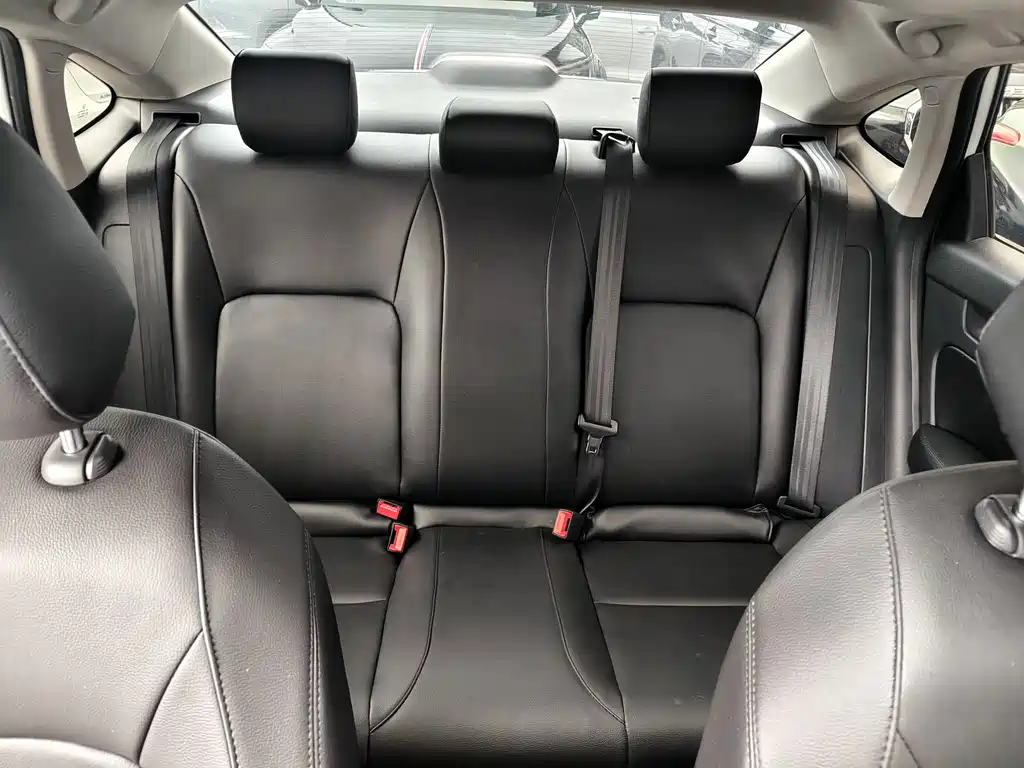 Honda Civic 2023 — фото 12