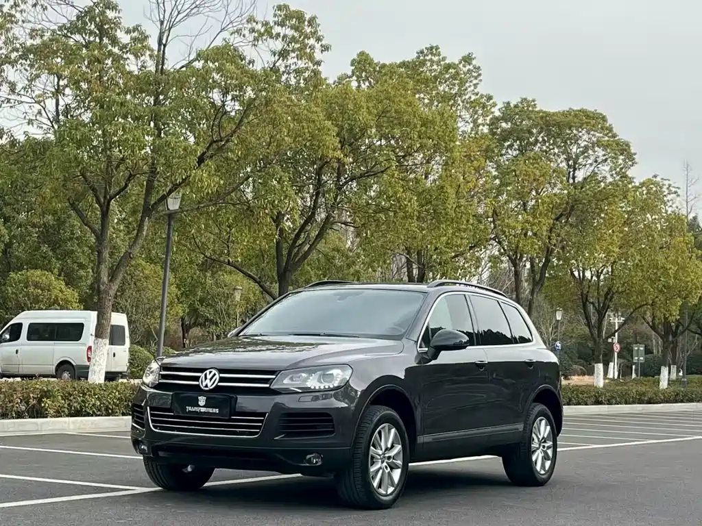 Купить Volkswagen Touareg