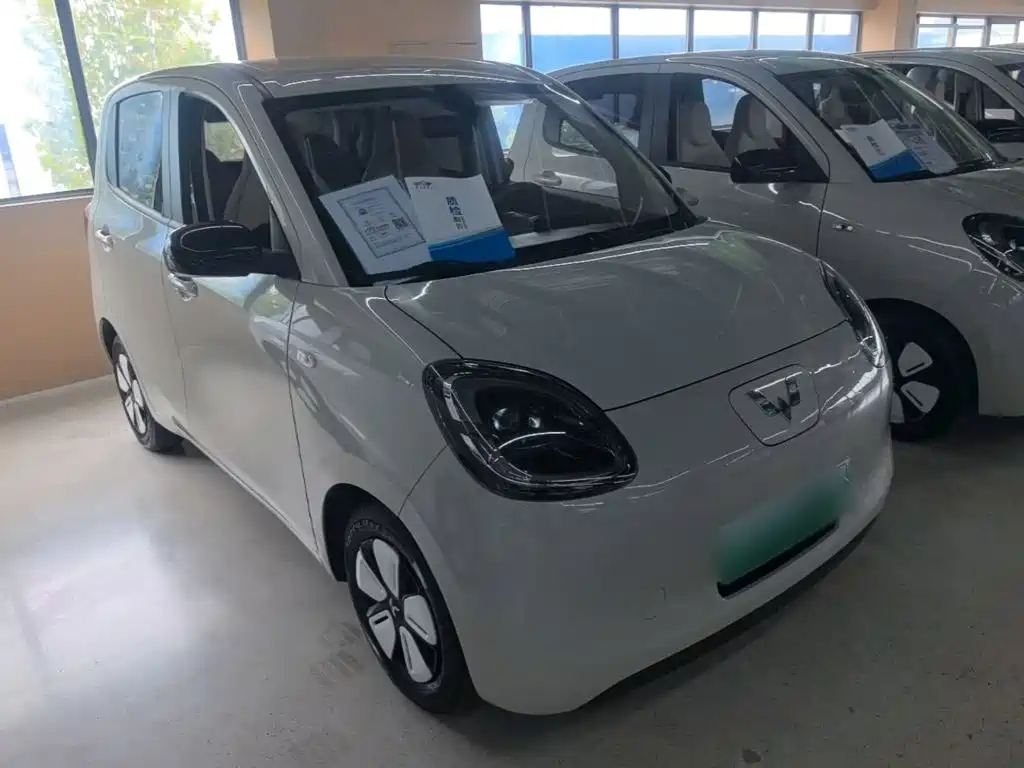 Wuling MINIEV — миниатюра 4