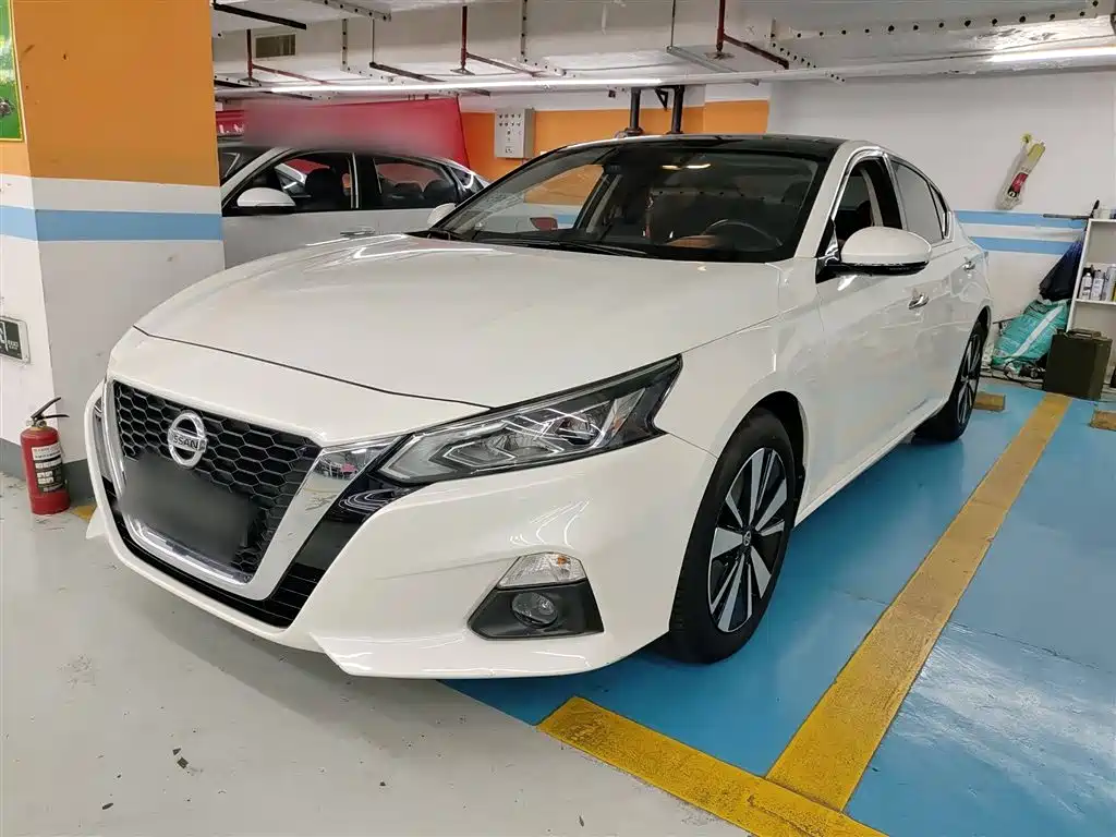 NISSAN TEANA