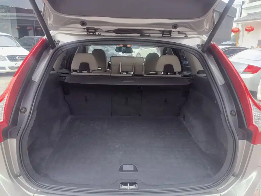 Volvo XC60 (Import) — миниатюра 19