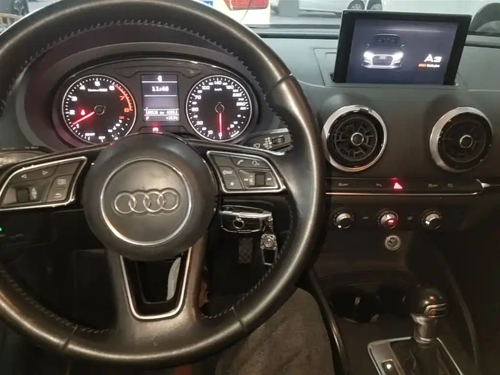 Audi A3 2018 30 Sportback 35 TFSI Fashion