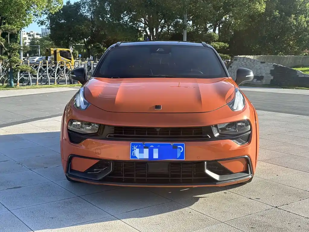 Lynk & Co 02 Hatchback — миниатюра 2