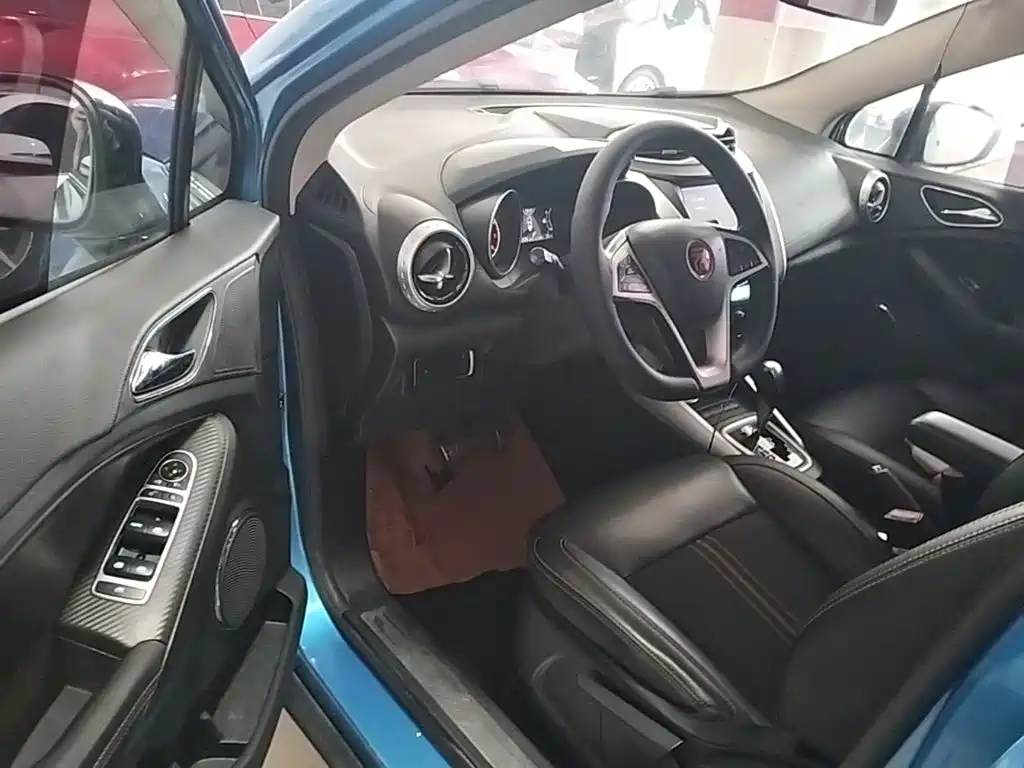 BYD Yuan — миниатюра 16
