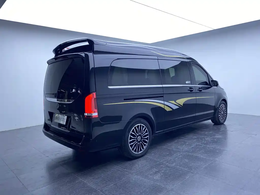 Mercedes-Benz V-Class — миниатюра 2