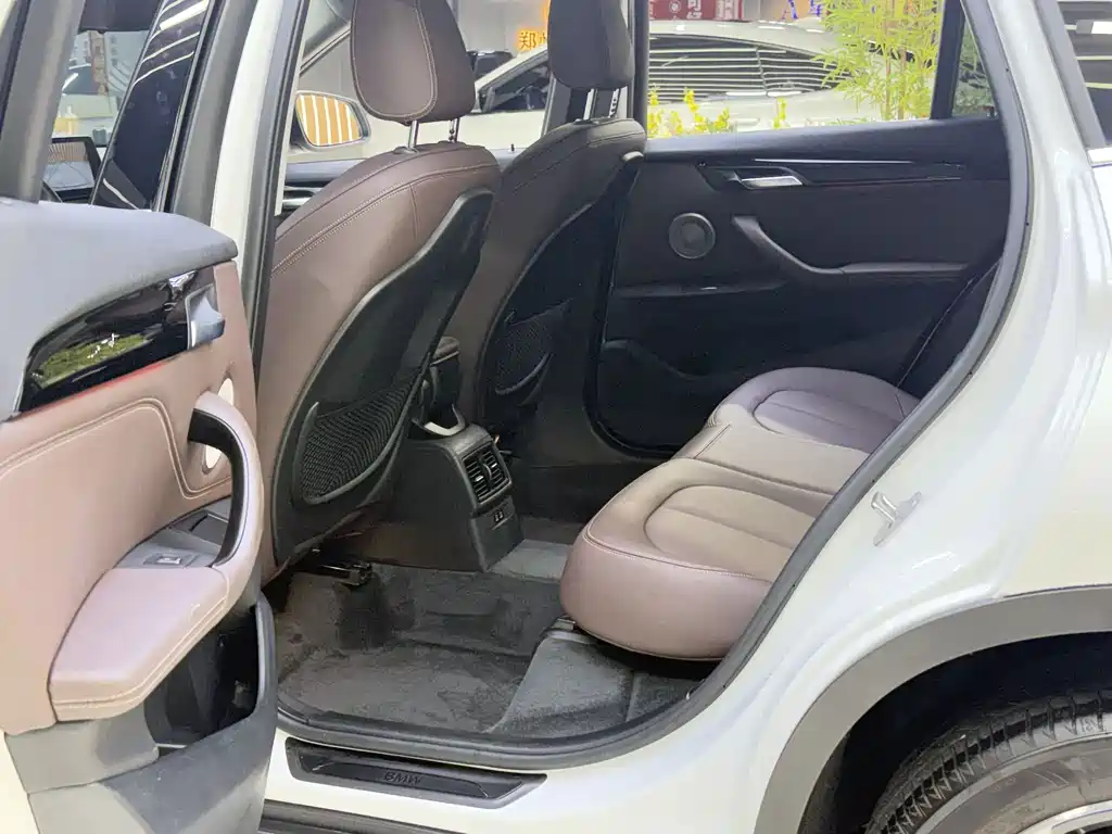BMW X1 — миниатюра 11