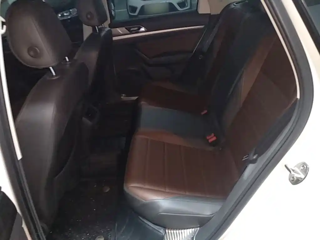 Volkswagen Lavida — миниатюра 17