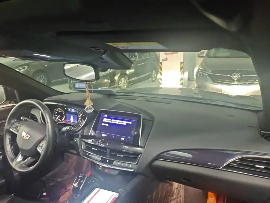 Cadillac CT5 — миниатюра 10