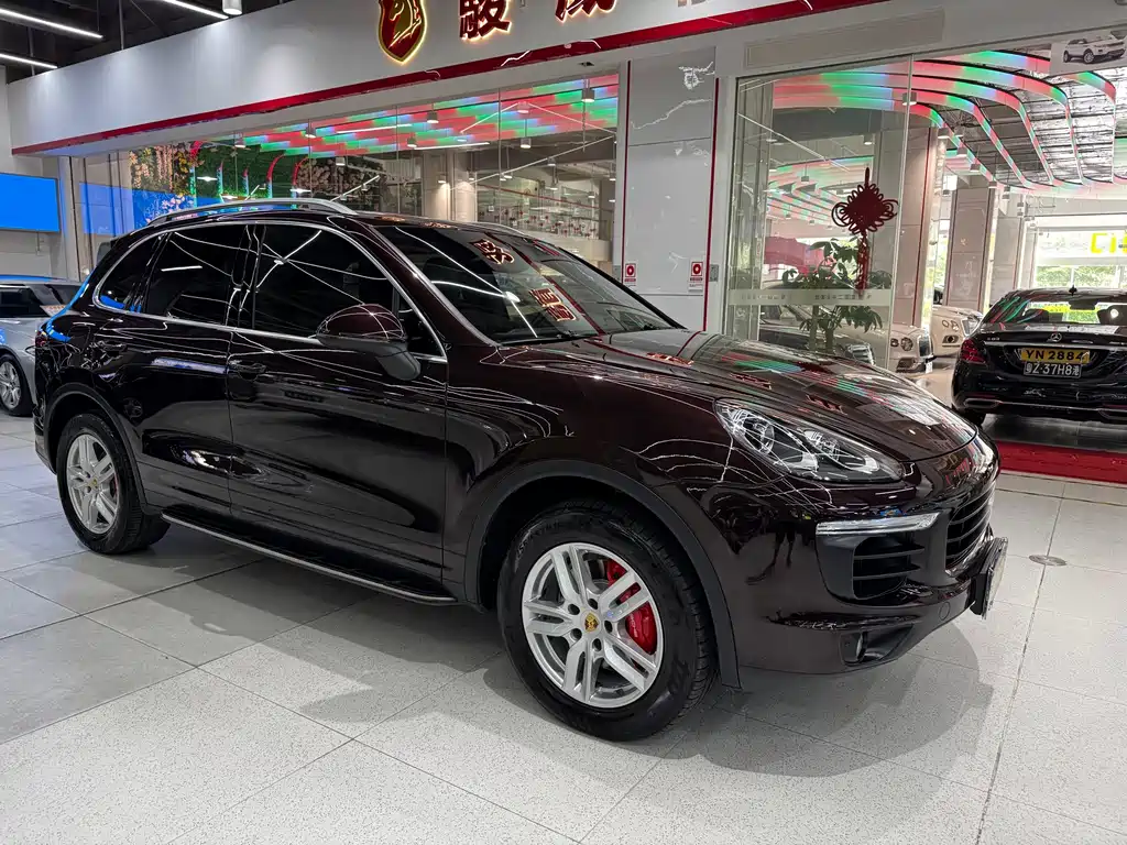 Porsche Cayenne — миниатюра 4