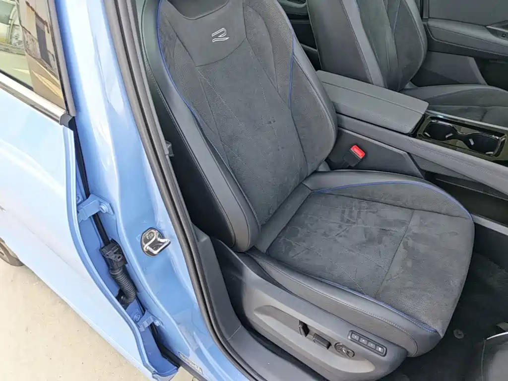 Volkswagen Tiguan L — миниатюра 25
