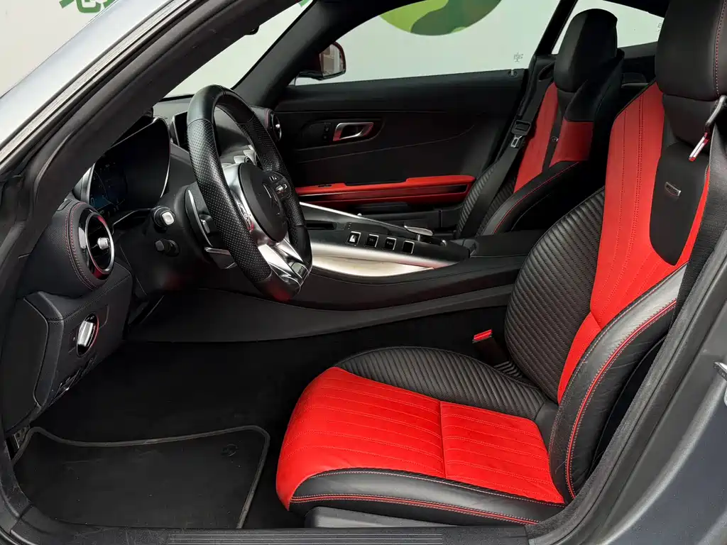 MERCEDES-BENZ AMG GT