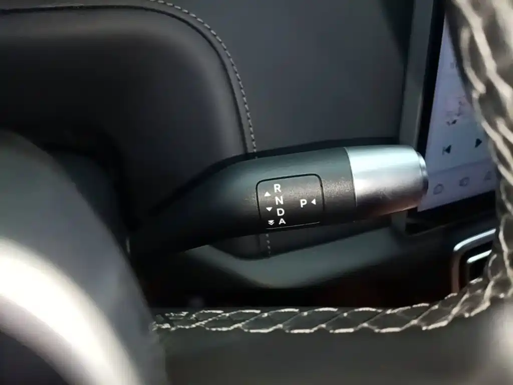 Li Auto Li L8 — миниатюра 14
