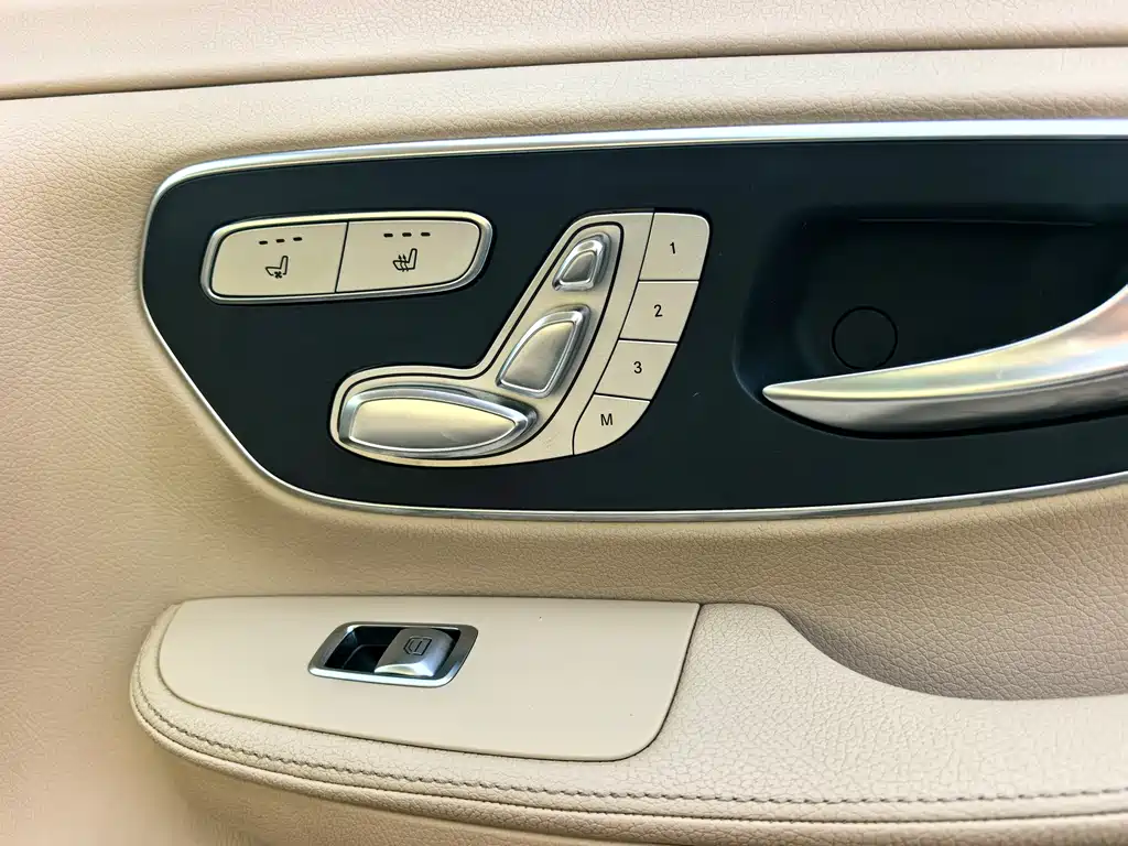 MERCEDES-BENZ V CLASS