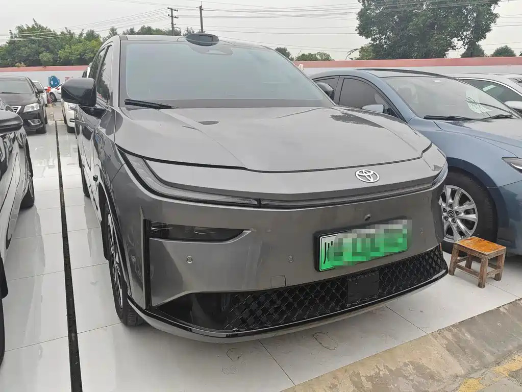 Toyota bZ3X — миниатюра 3