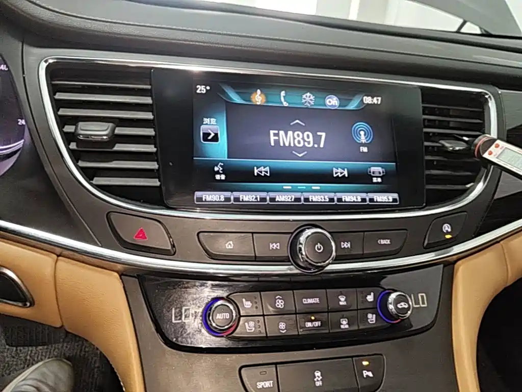 Buick LaCrosse — миниатюра 13
