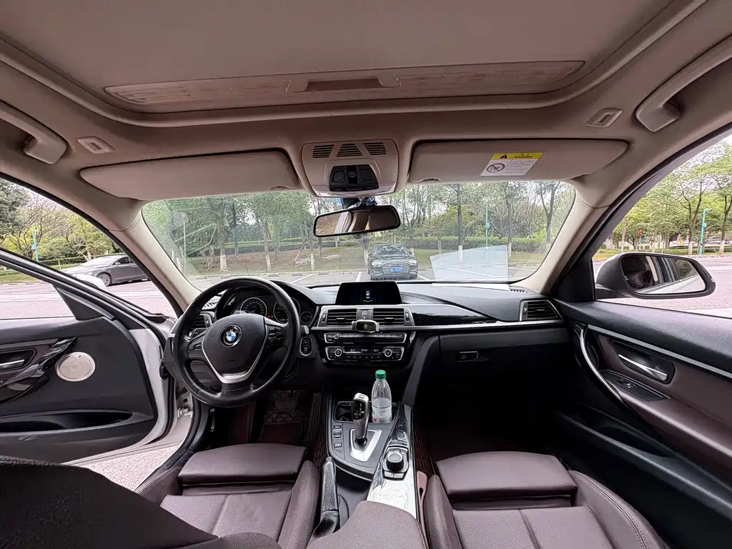 BMW 3 Series — миниатюра 7