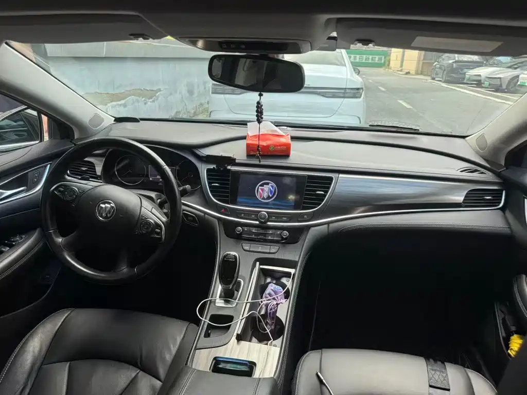 Buick LaCrosse — миниатюра 6